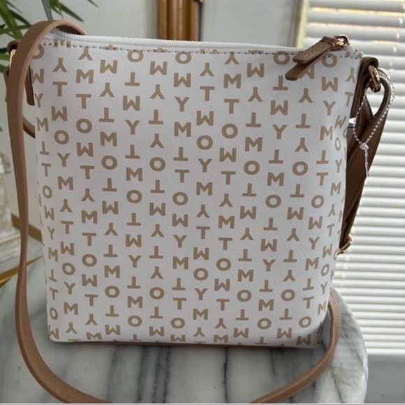 Tommy Hilfiger Monogram Tan and White Crossbody Bag - Picture 4 of 5